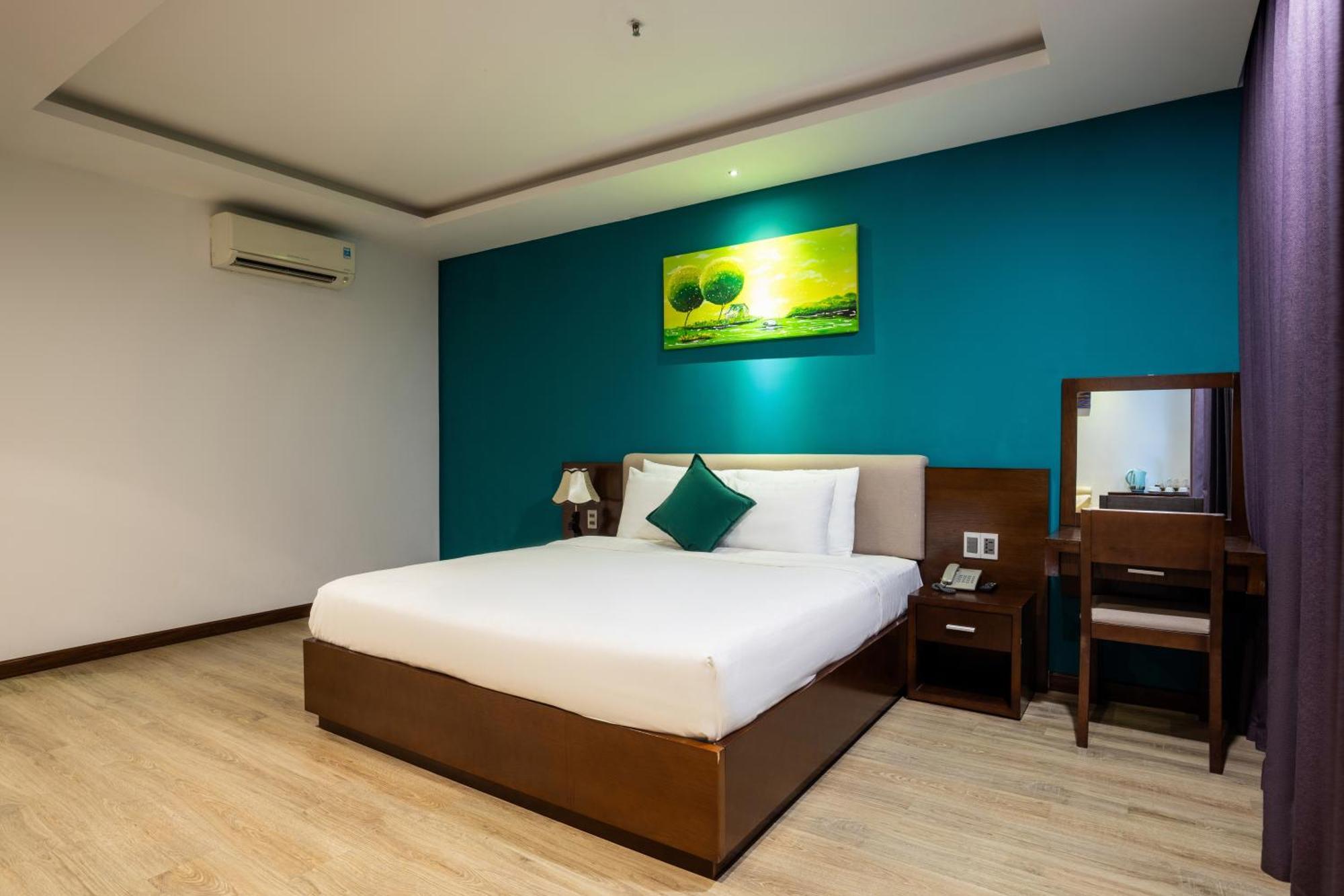 Golden Sun Hotel Danang Exterior photo